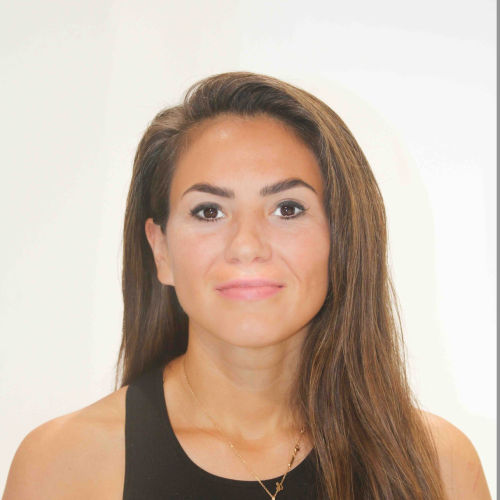 Caroline Leon
